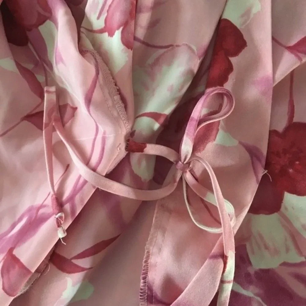 Vtg Y2k California Dynasty pink Floral Kaftan Casual 1-size wrap silky Robe Lady